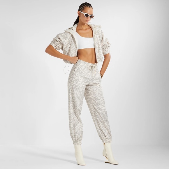 FENDI x SKIMS SOLD OUT Loose Fit Pants color CONNECTICUT size M - Picture 4 of 4